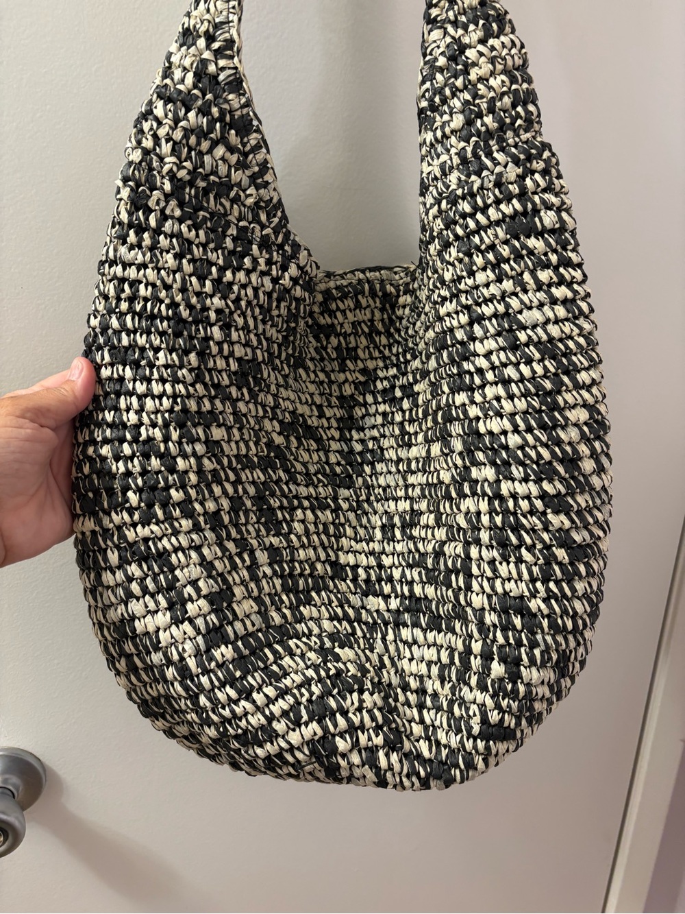 Banana Republic Women’s Raffia Tote Woven Straw Hobo Bag - Picture 6 of 11